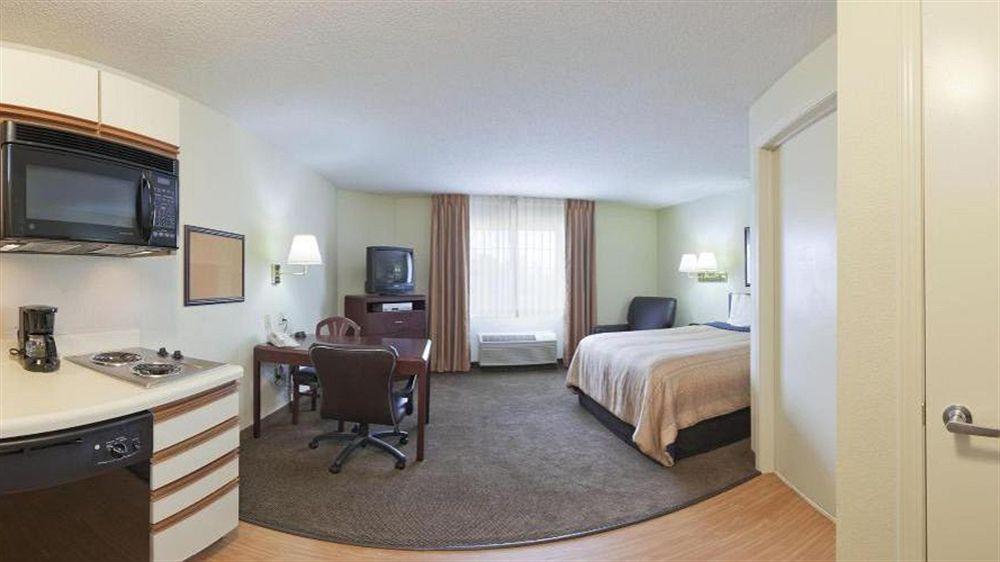 Mainstay Suites Chicago هوفمان ستيتس المظهر الخارجي الصورة